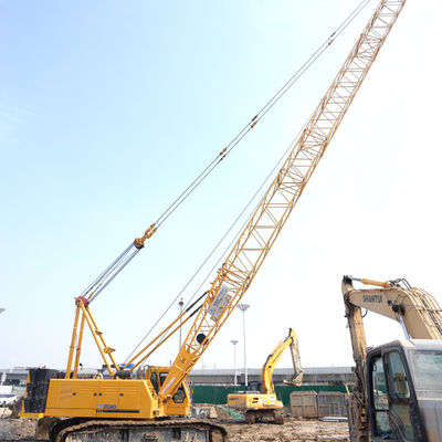 Crane hydraulique à rampe de 85 tonnes avec de bonnes performances de virage 1,42 km/h Vitesse de déplacement