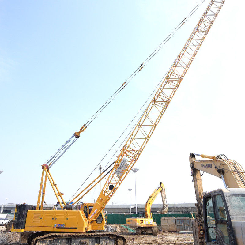Crane hydraulique à rampe de 85 tonnes avec de bonnes performances de virage 1,42 km/h Vitesse de déplacement