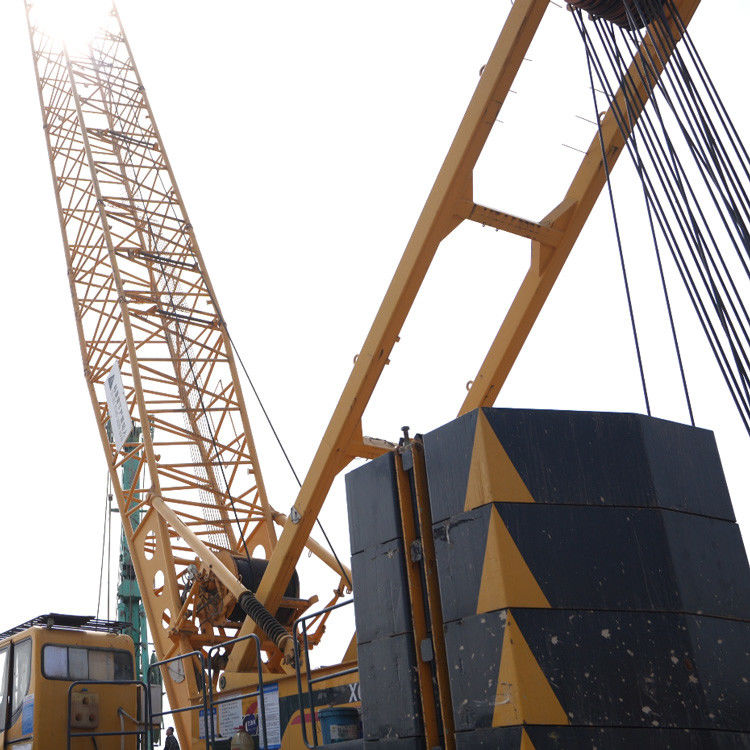 Hoge snelheid 128 M/min 85T Gebruikte kruipkraan in installatie van windenergieapparatuur XGC85