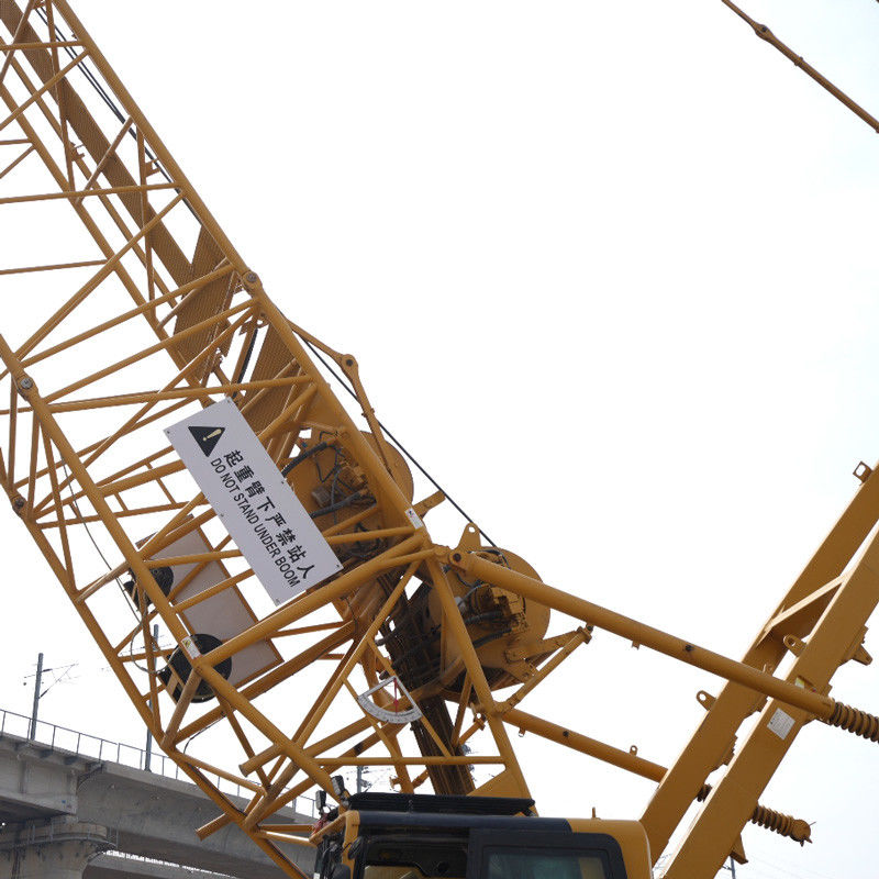 Dobrze utrzymany używany Xcmg Crawler Crane 260 T Żółty 1,0 km/h Prędkość napędowa