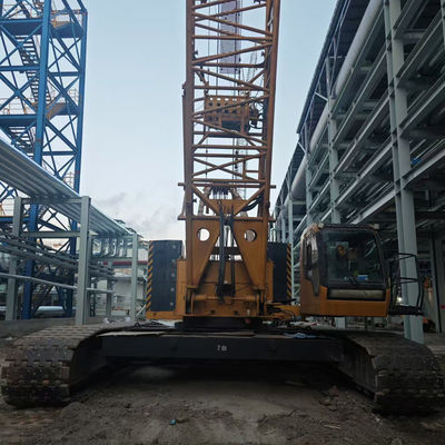 61m Boom 200T kullanılmış sürünen vinç iyi kaldırma kapasitesi ve makul fiyatla